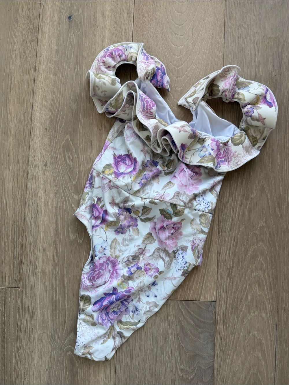 Beach Riot floral one piece - Picture 5 of 6